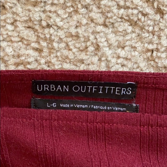 Urban Outfitters crop top - Picture 3 of 3